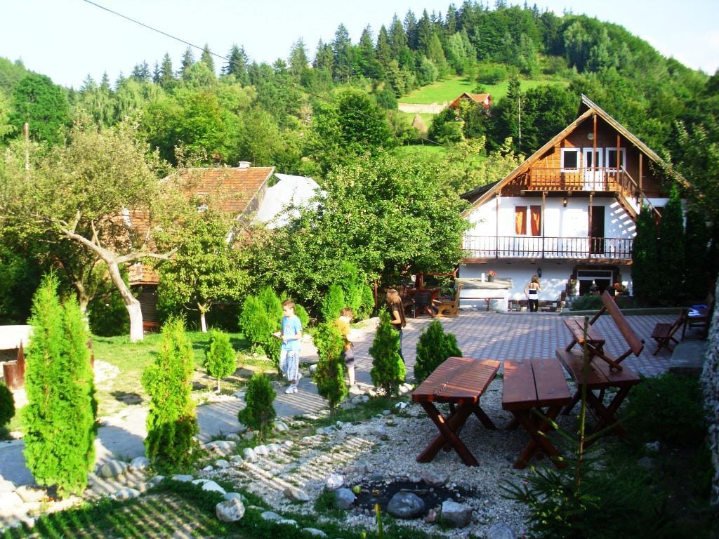 Complex La Valtoare Bran  Luaran gambar